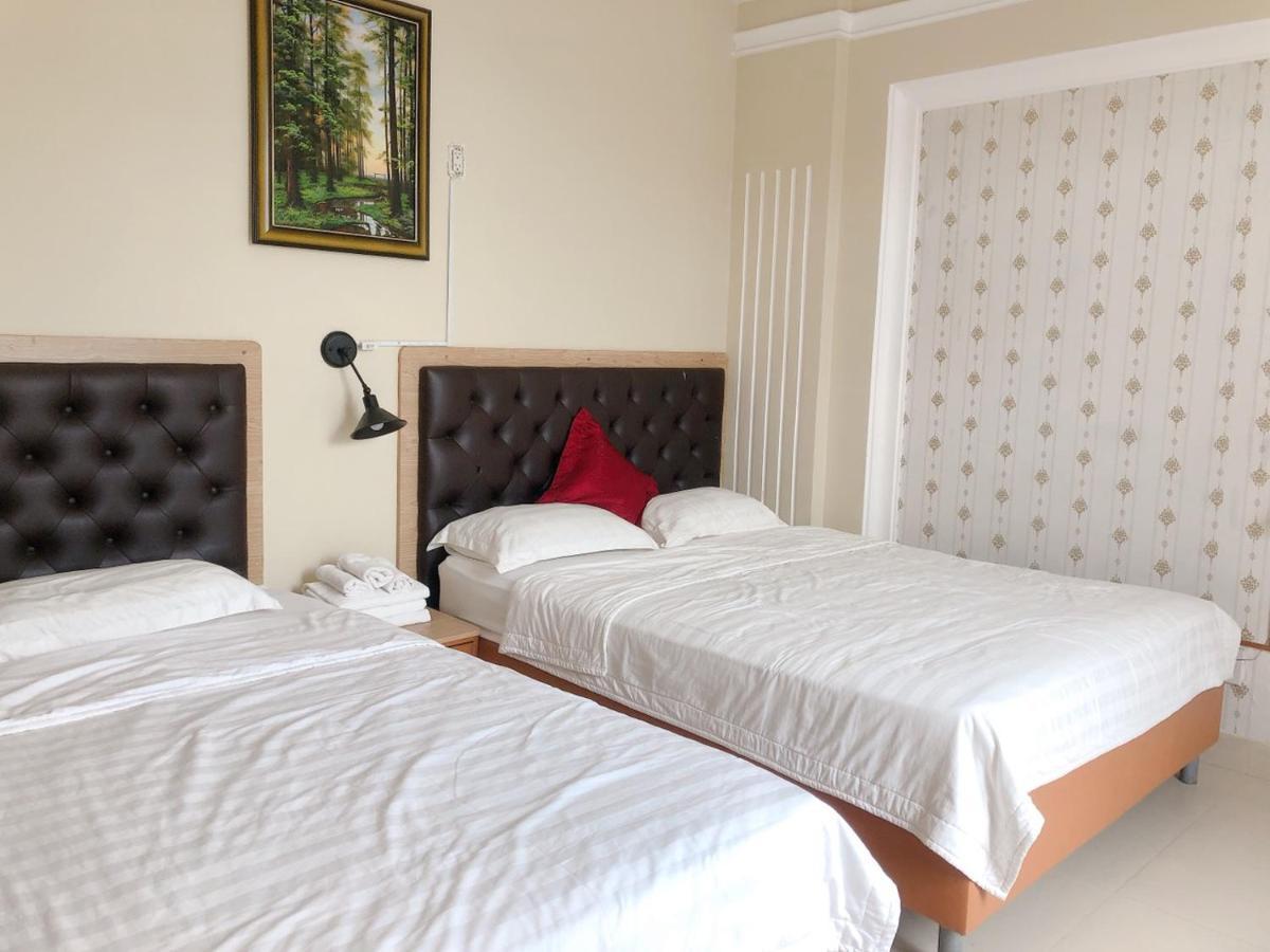 Royal Hotel Ho Chi Minh City Exterior photo