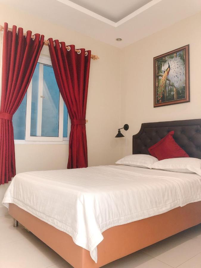 Royal Hotel Ho Chi Minh City Exterior photo
